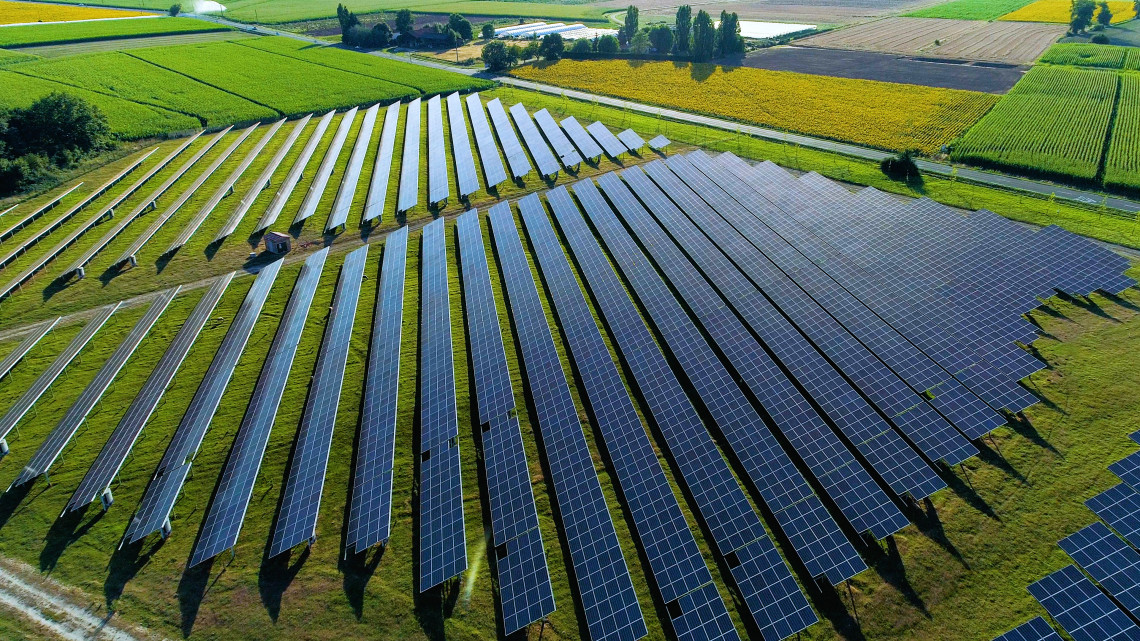 Dőlnek a rekordok a magyar vidéken: íme, az ország 10 legnagyobb naperőműve