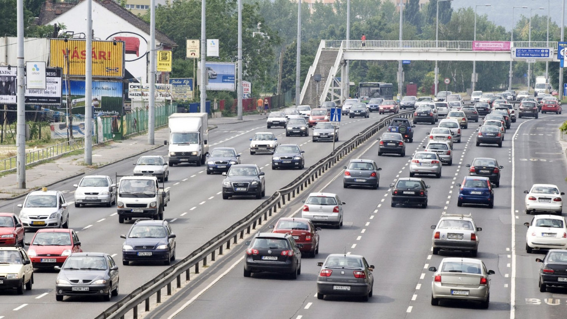 Őrület, mi van az M7-esen: baleset miatt torlódik a forgalom a Balaton felé