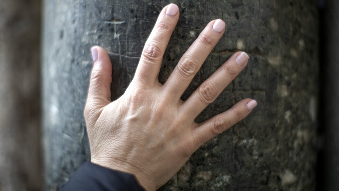 kéz-kéz ízületi betegségek a csípőízület kezelésének coxarthrosis tünetei