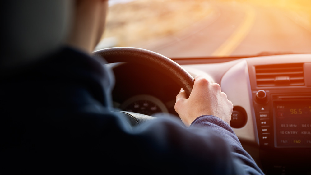 Bosszankodhatnak az autósok: ismét nagyot emelkedhet a kötelező biztosítás díja