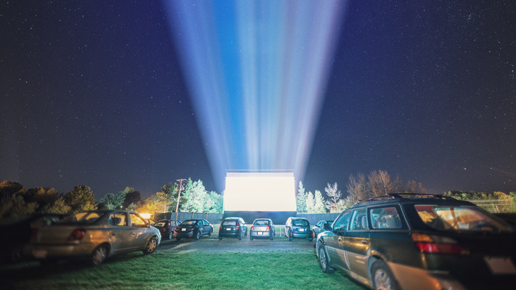 Az év dobása lehet az érintésmentes mozi: ezekben a vidéki városokban már autóból is filmezhetünk