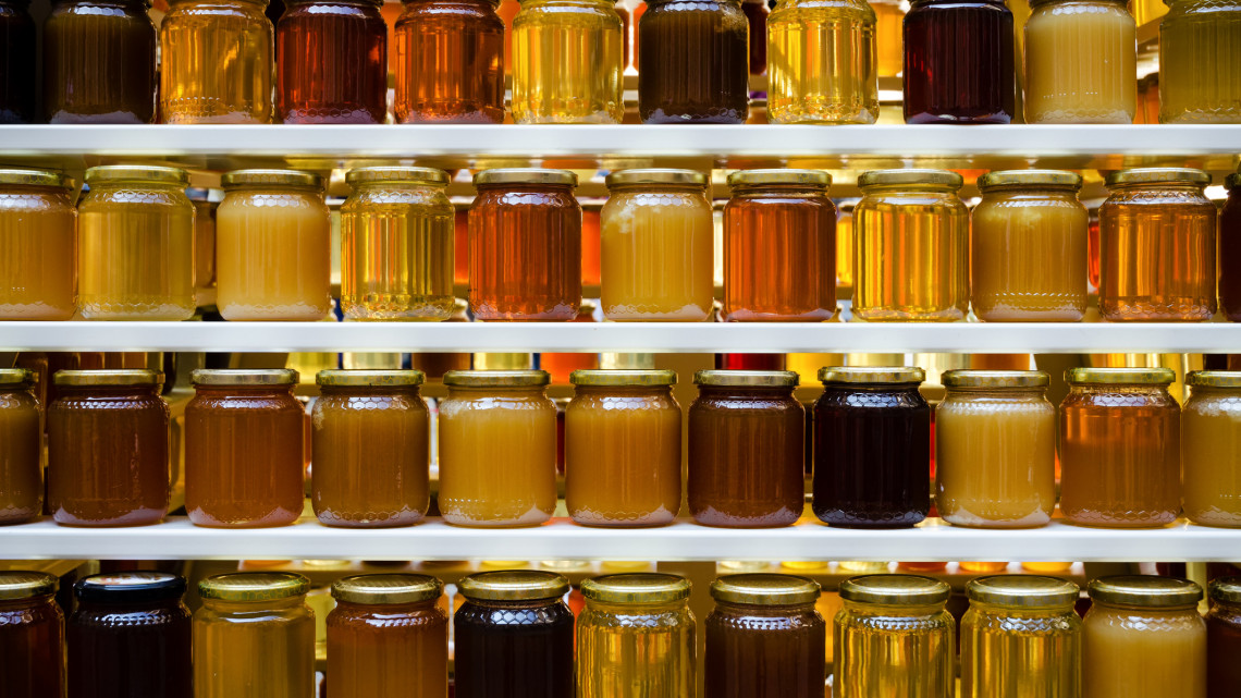 Bajban a méhészek: borzasztó a termés, hogy lesz így akácméz a boltokban?