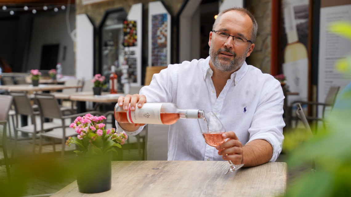 Imádták ezt a magyar rosét Cannes-ban: világversenyen taroltak a hazai borok