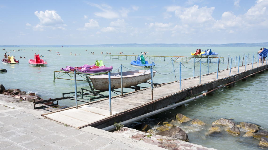 Újabb vízparti kempinget dózerolnának le a Balatonnál: ez épülne a helyére