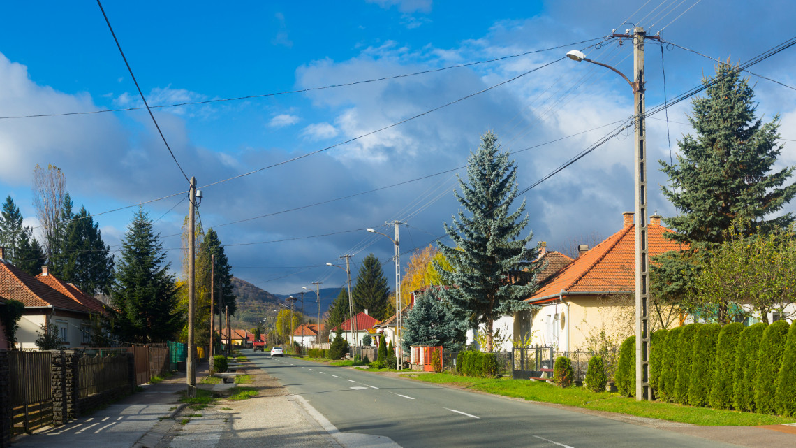 Ezek a falusi csok slágertelepülései 2022-ben: ide költözne a legtöbb magyar