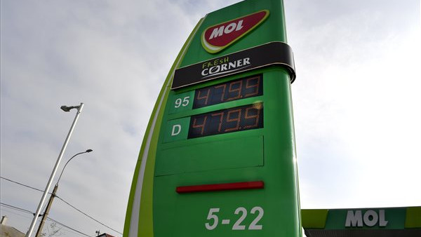 Borzasztó bizonytalanságban: a magyar benzinkutasok tömeges csődje jöhet
