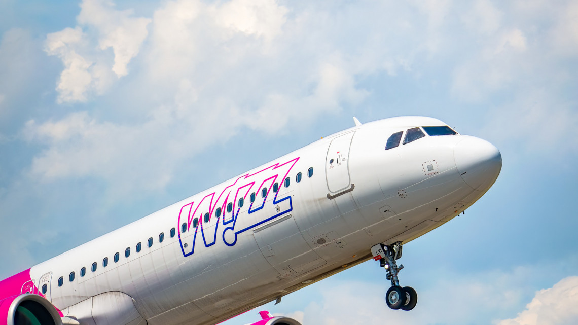 Rengeteg fogyasztói panasz érkezett: eljárást indított a minisztérium a Wizz Air-rel szemben