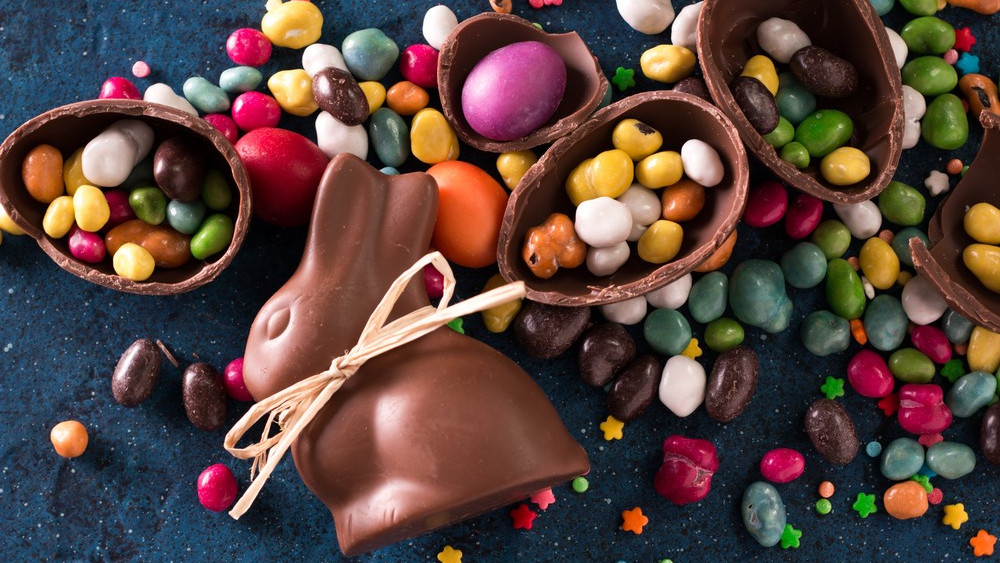 Támadnak a csokinyuszik, kindertojások és társaik: de miért is kedveljük ennyire az édességet?