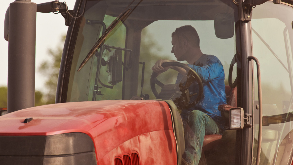 Terveiről beszélt a magyar gépgyártó: új traktorral tarolhatja le az európai piacot