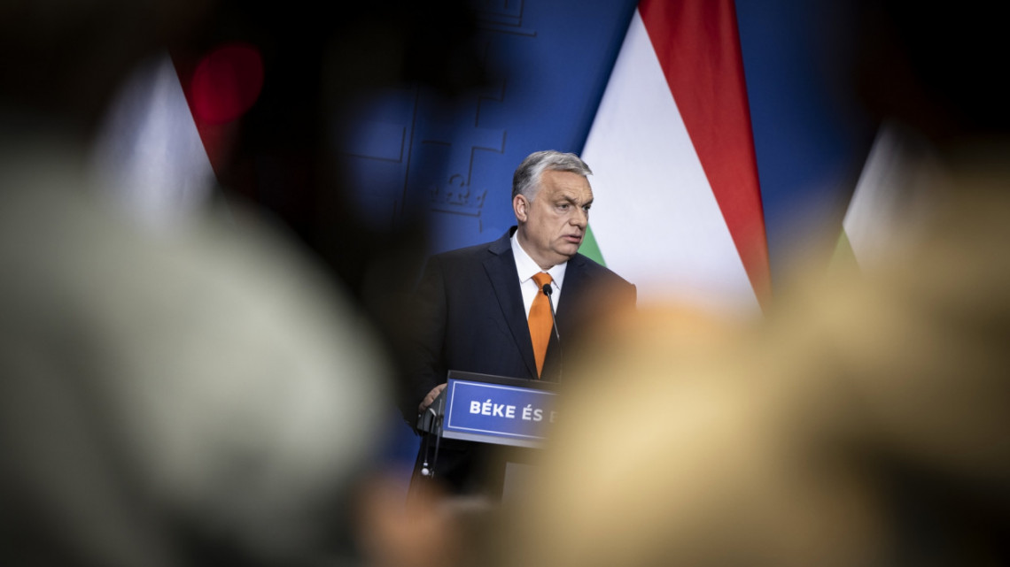 Rendkívüli! Orbán Viktor bejelentette: keményen megsarcolják az élelmiszerláncokat, bankokat, biztosítókat