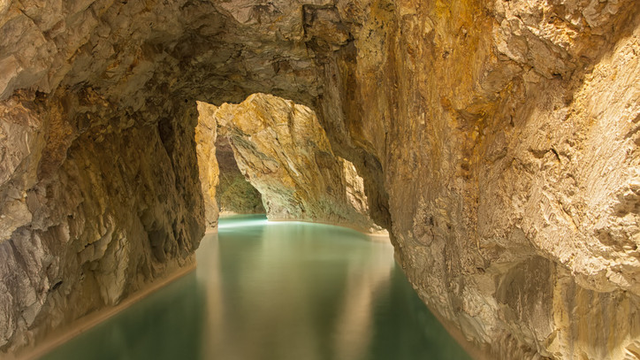 Szenzációs felfedezés: rejtélyes barlangjáratokat találtak ezen a településen