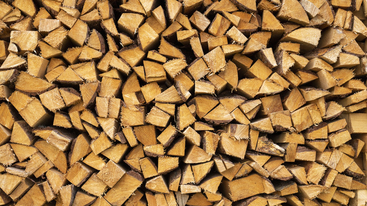 Milliós bírság vár a tűzifa-kereskedőre: így verte át a gyanútlan vásárlóit