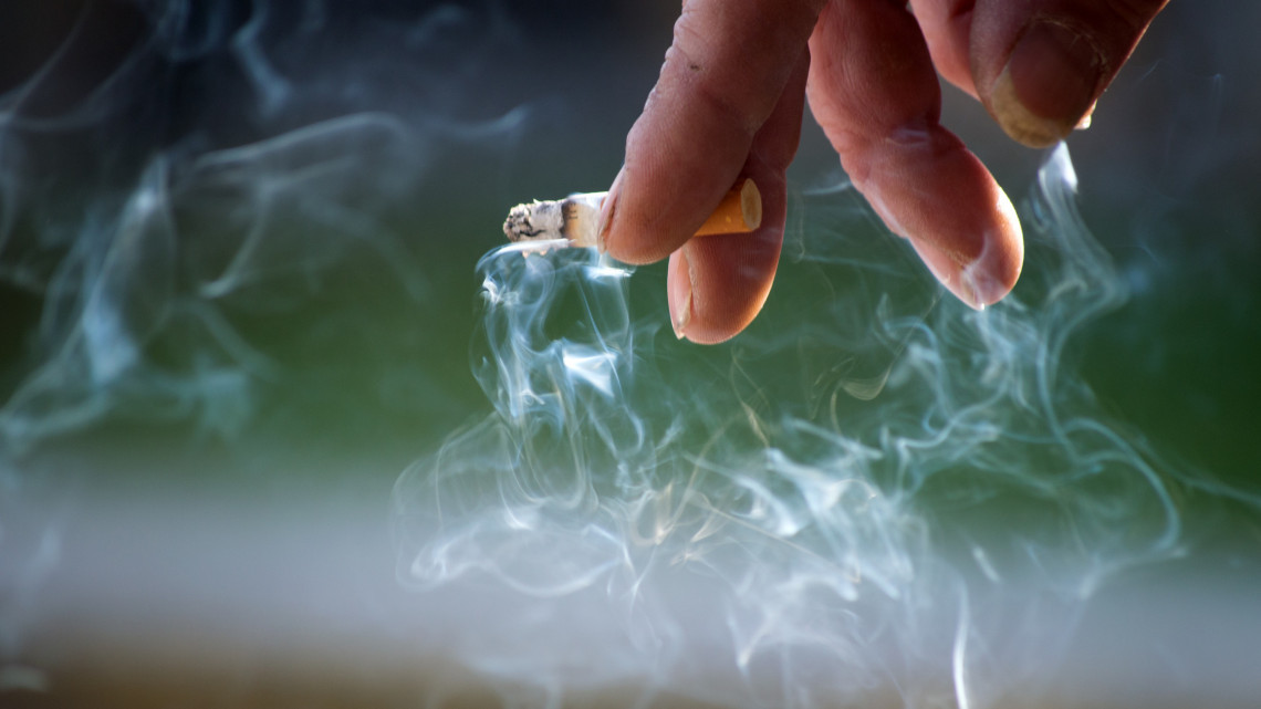 Vége, ennek sok dohányos nem fog örülni: betiltják ezt a dohánytermék típust Magyarországon