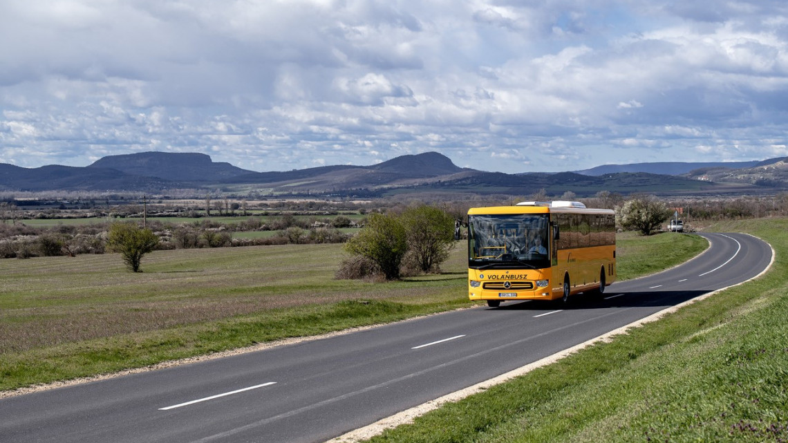 Újabb beruházás Veszprém megyében: huszonegy új autóbuszt áll forgalomba