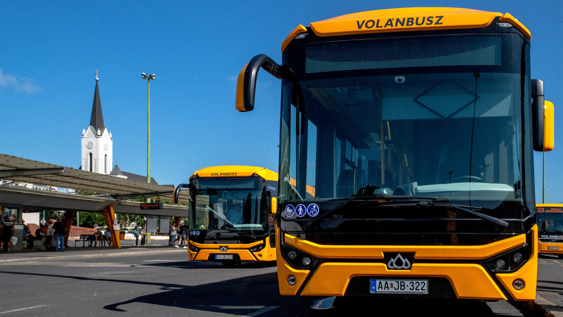 Felpöröghet Borsodban a tömegközlekedés: vadiúj buszos flotta állt forgalomba