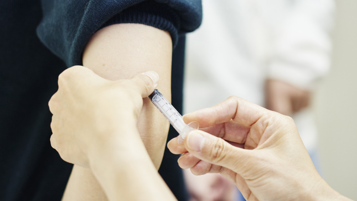 Sokak számára ingyenes lett mától az influenza elleni védőoltás: ezek az emberek igényelhetik
