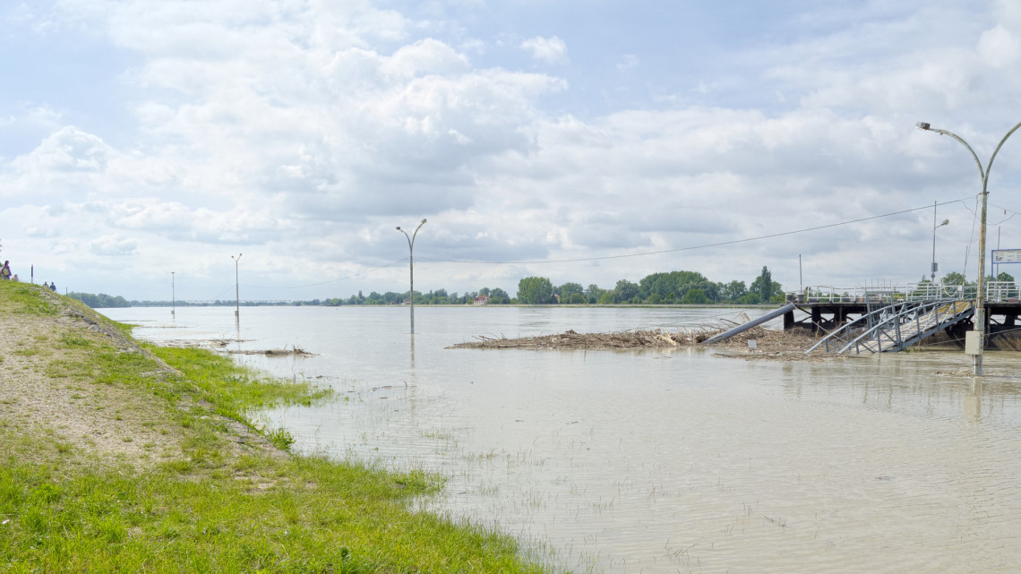 Elrendelték a készültséget a Dunán: brutális mennyiségű víz érkezik