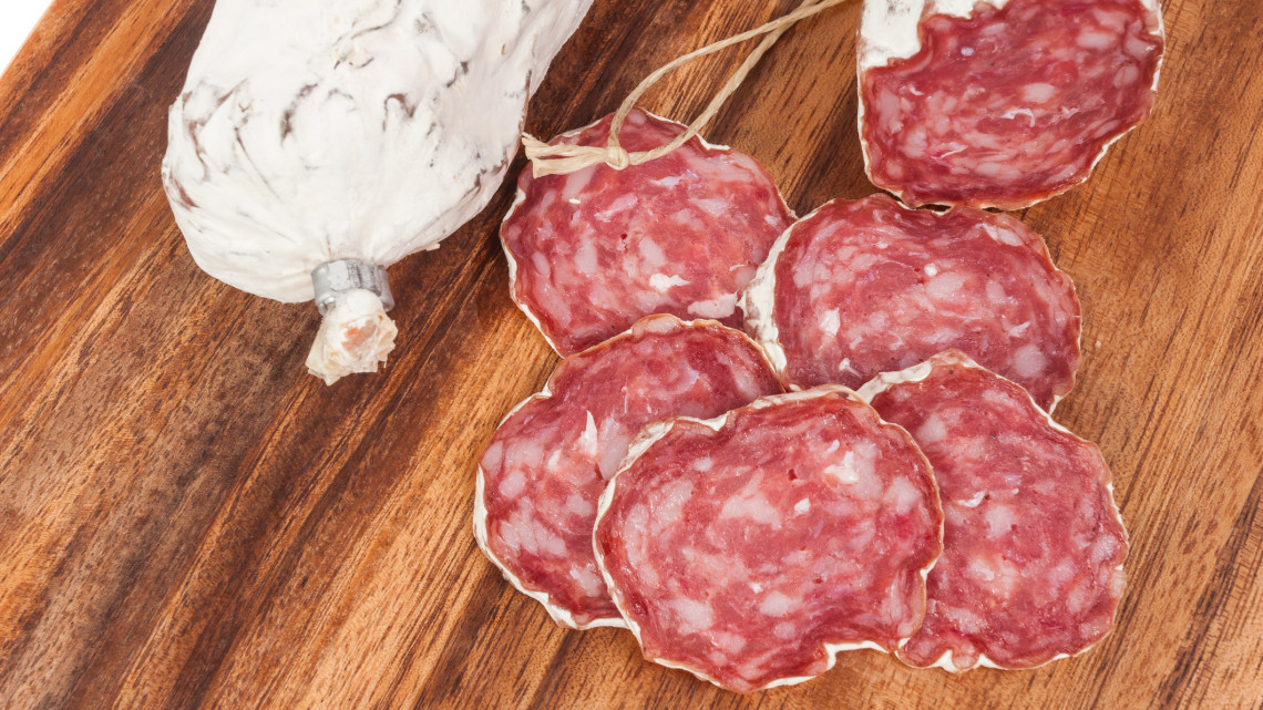 Különleges magyar szalámit dobtak piacra: hortobágyi állatok húsából készül