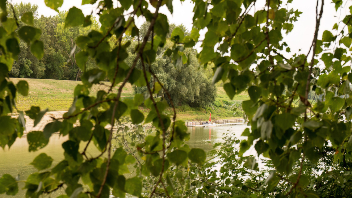 Fellélegezhetnek a helyiek: végre megépült a várva várt gát a Tisza-tónál